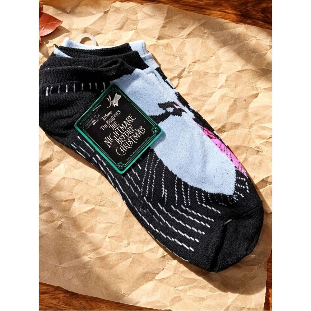 NWT Disney Women’s Teens Ankle Socks 6 Pr Nightmare Before Christmas- Size 6-11